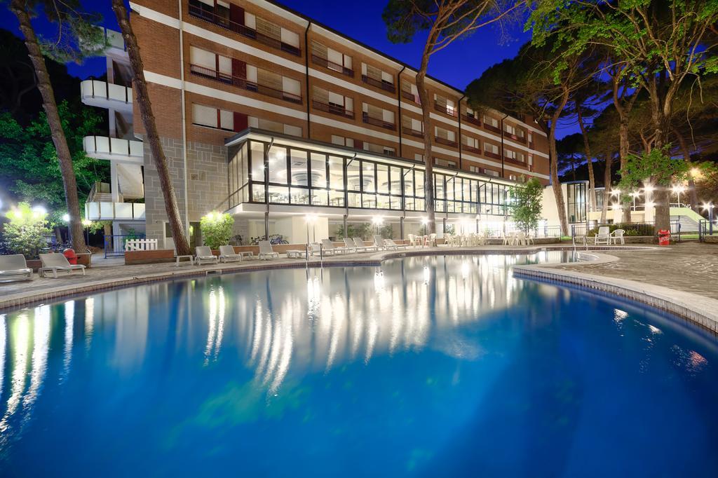 Meridiana Family & Nature Hotel Marina Romea Eksteriør bilde